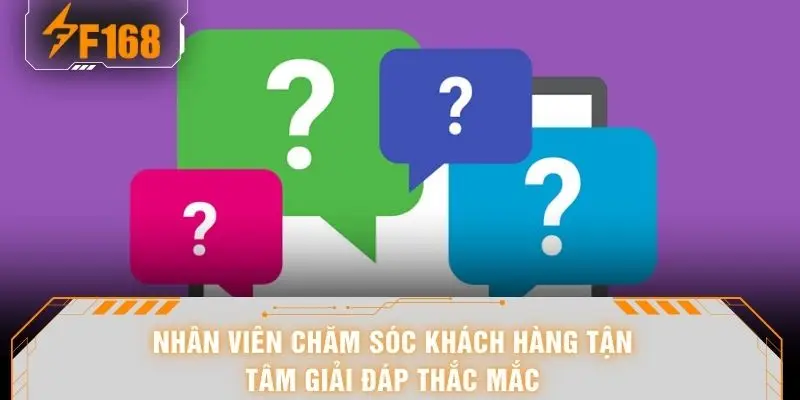 Nhân viên chăm sóc khách hàng tận tâm giải đáp thắc mắc